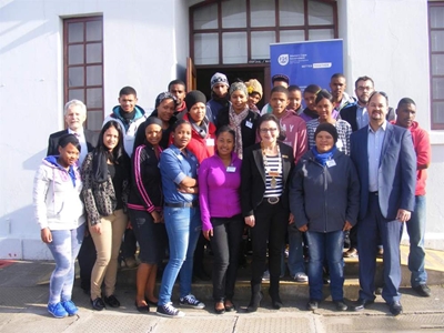 Vaardighede vir jeugdiges aangebied